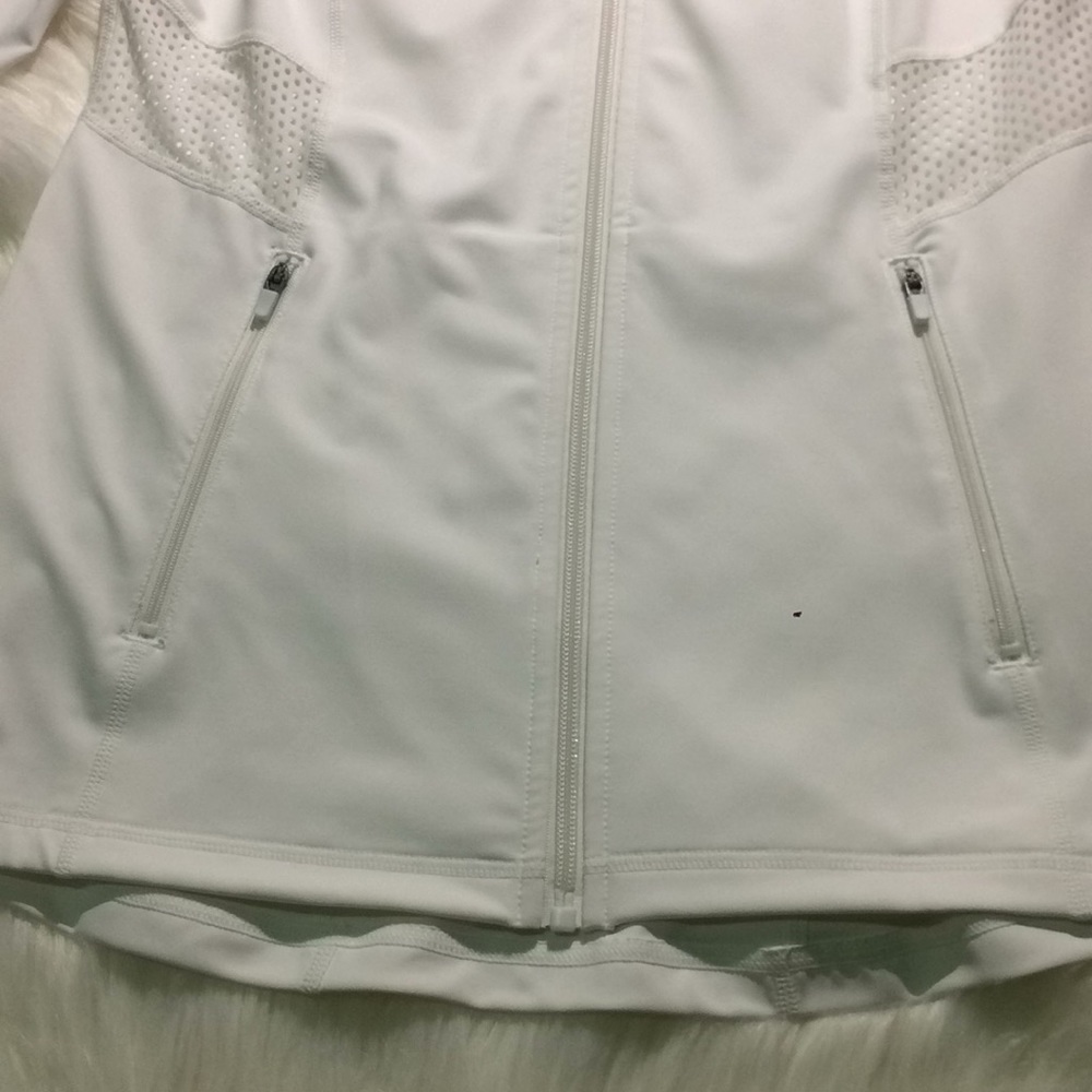 Ideology Performance Jacket - Picture 4 of 6